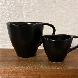 Two Tides by FOH Black Mugs Black Cappuccino And Coffee Tea mug NWT